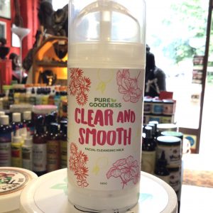 Pure Goodness Clear And Smooth Facial Cleansing Milk 100g