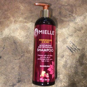 Mielle Pomegranate & Honey Moisturising And Detangling Shampoo 355ml