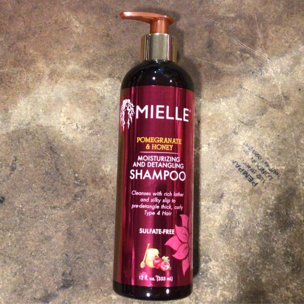 Mielle Pomegranate & Honey Moisturising And Detangling Shampoo 355ml