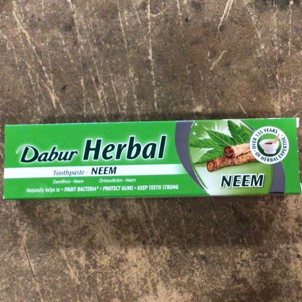 Dabur Herbal Neem Toothpaste 100ml